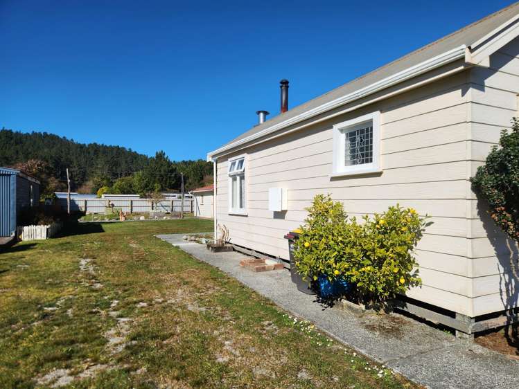 866 State Highway 7 Dobson_14