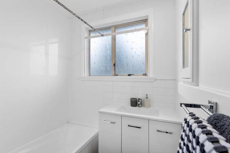 82 Shortland Street Wainoni_10