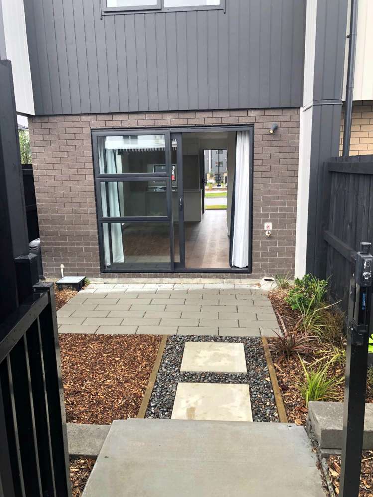 2/478 West Coast Road Glen Eden_12