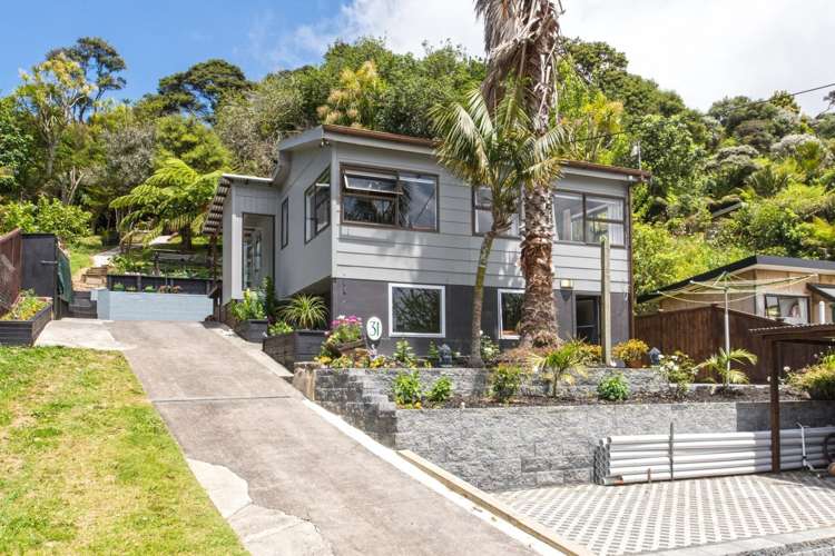 31 Foster Avenue Huia_2