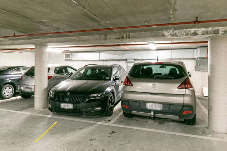 1.2/1 Queens Wharf Wellington Central_10