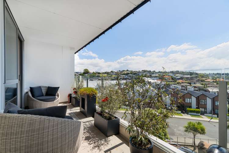 321/17 Link Crescent Stanmore Bay_13