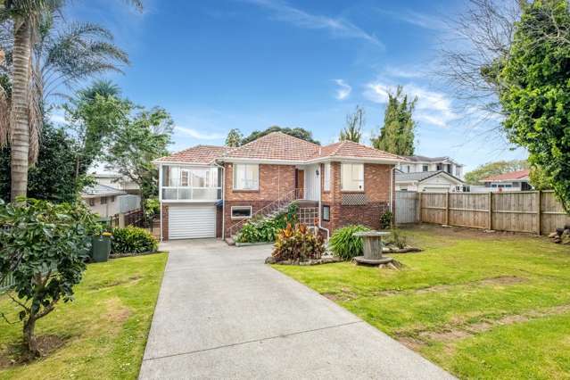 Newly Renovated Family Home with Pool