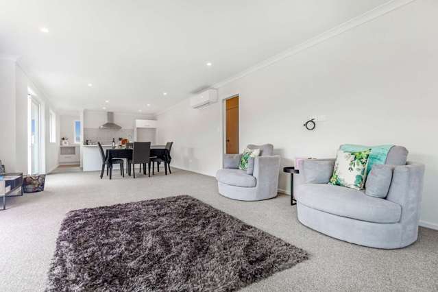 2/44 Byron Street Leamington_3