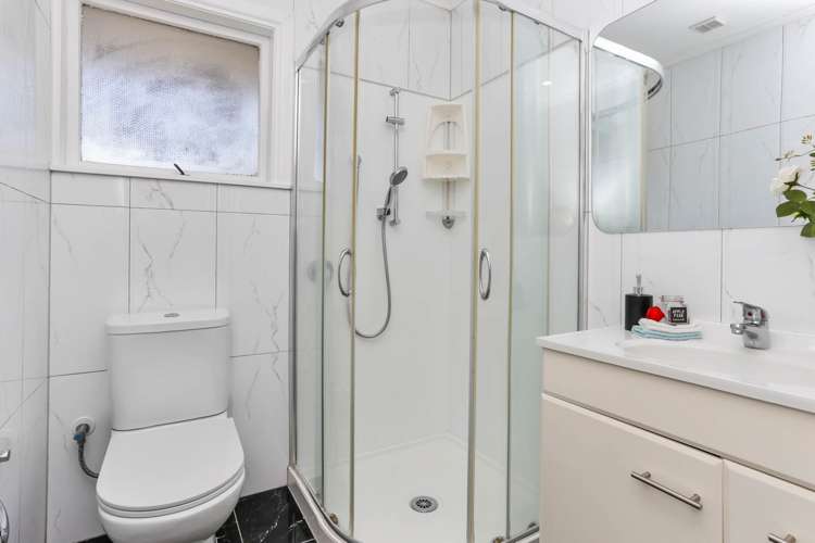 2/12 Dornwell Road Mount Roskill_10