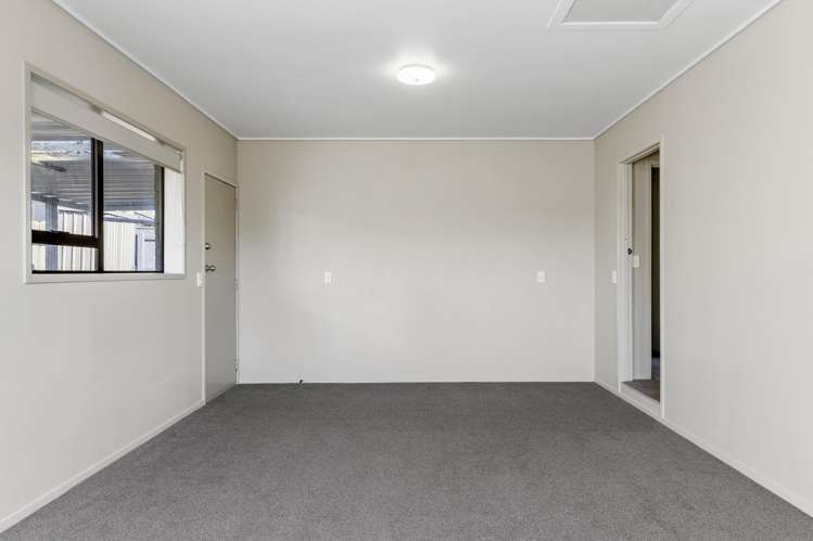 2/7 Kathleen Place Rainbow Point_17