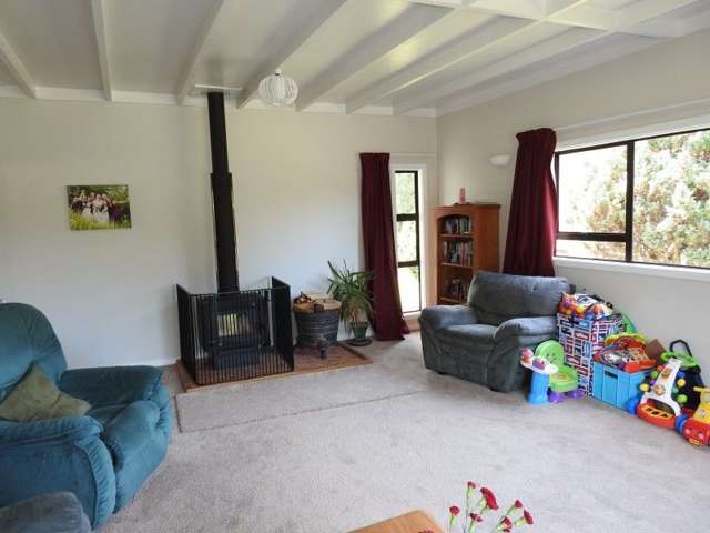 84 Peakes Road Wairau Valley_4