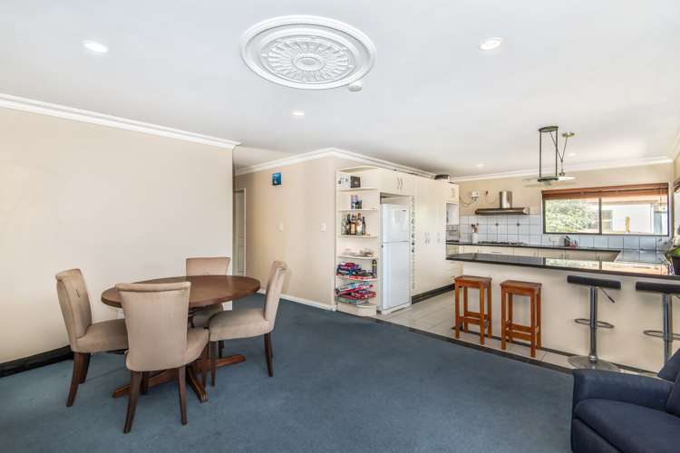 2/49 College Road Northcote_6