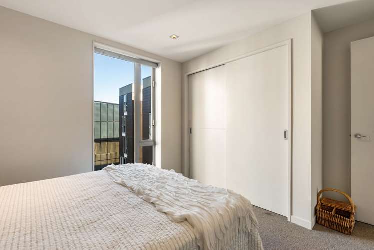 7i/82 Cable Street Te Aro_14