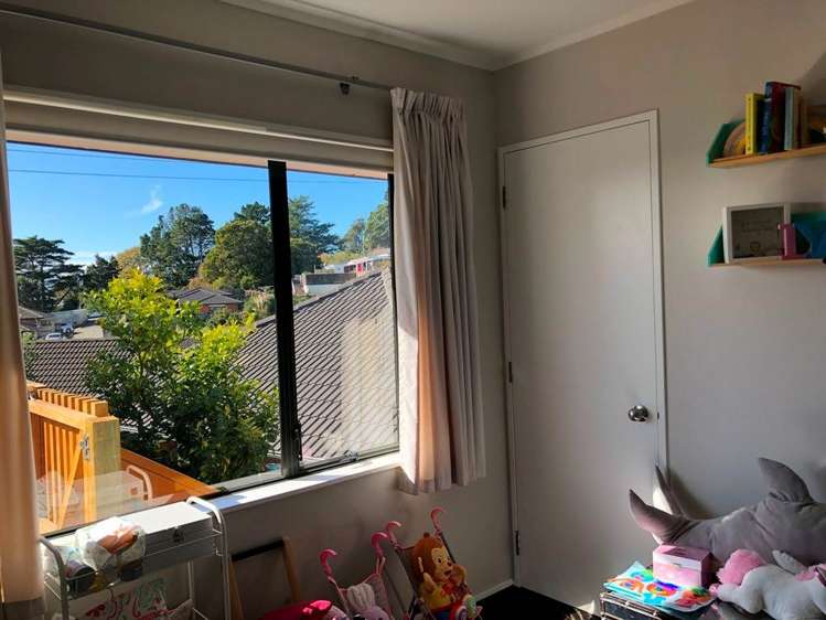 1/8 Lizzie Lane Clover Park_7