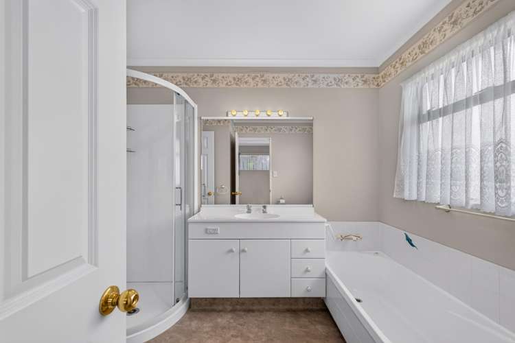 67A Kensington Drive Taradale_9