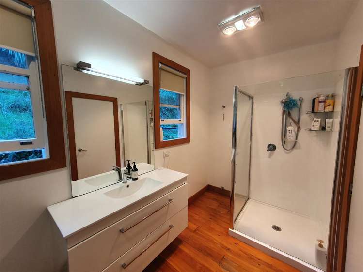 60 Douglas Street Okitu_18