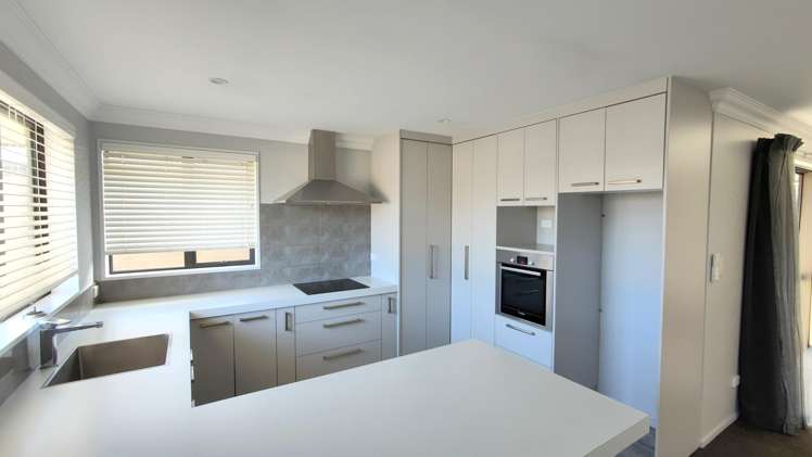 C/32 Lowe Street Avenal_6