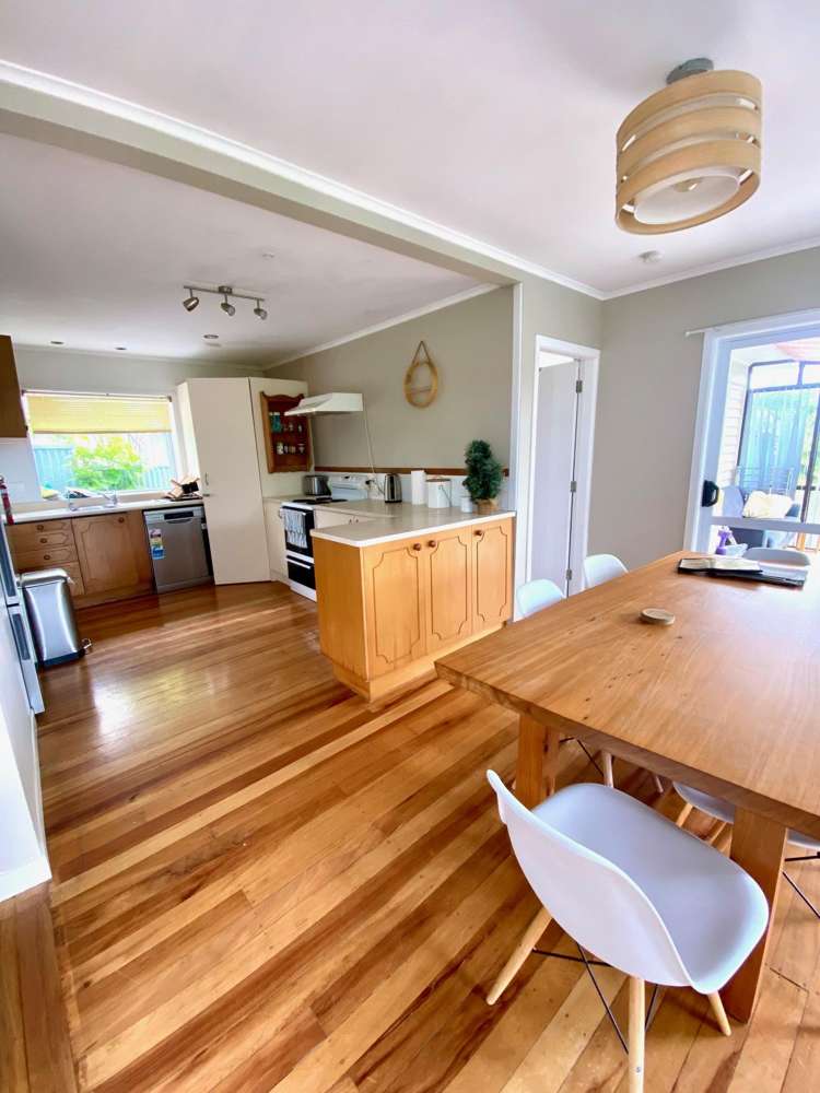 67 Lorenzen Bay Road Raglan_8