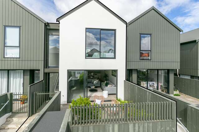 BIGGEST IN THE BLOCK! | BEO $749,000