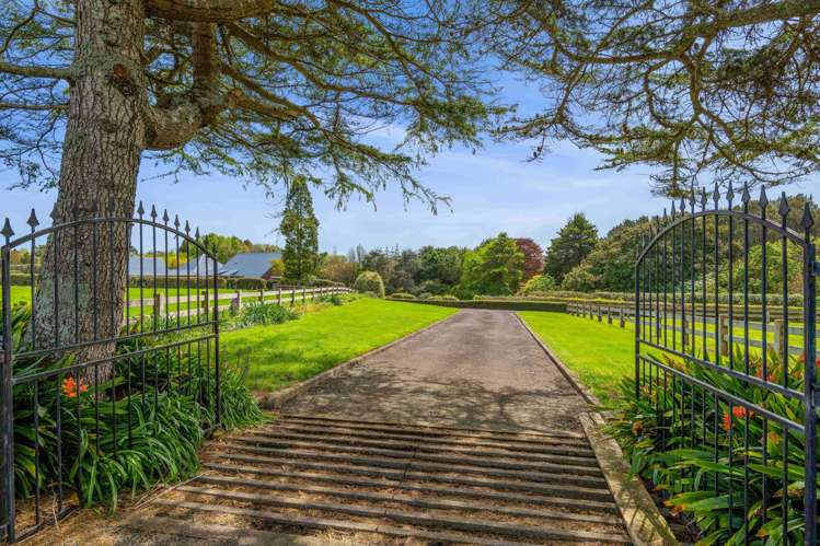 36 Beach Road Urenui_25