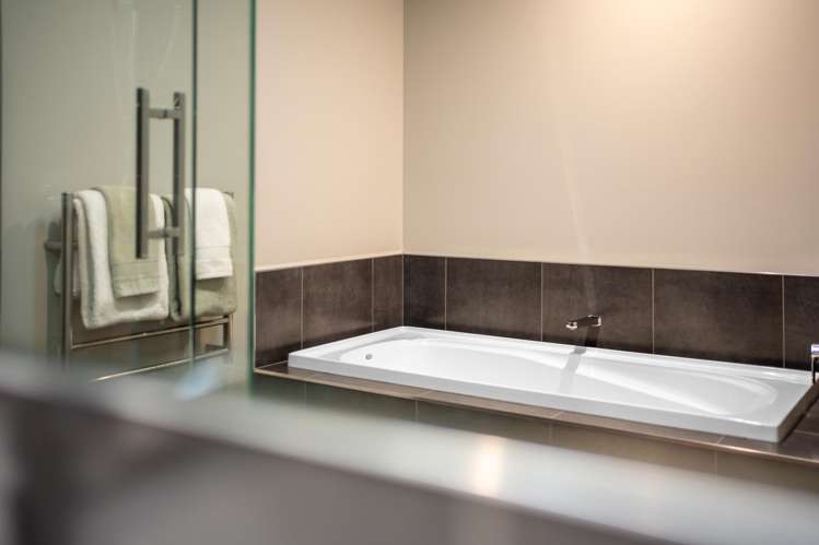 2 Atatu Lane Wigram_27