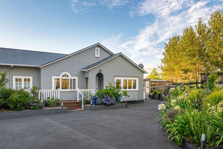 44 Arone Way Wainui_2