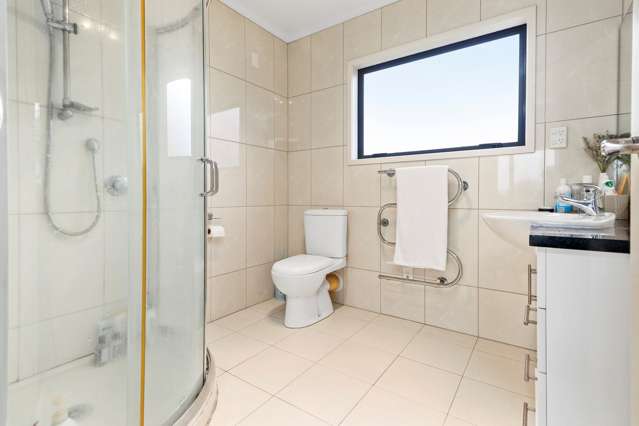 2/3b Stamford Park Road Mount Roskill_3