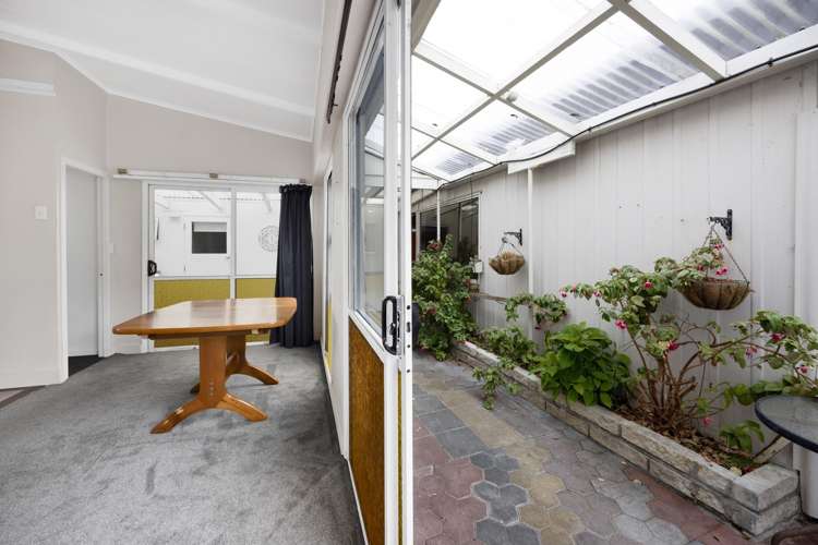 64 Ngamotu Road Spotswood_11