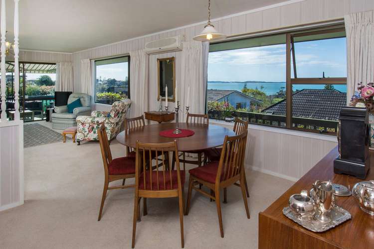 15 Paisley Street Mellons Bay_6