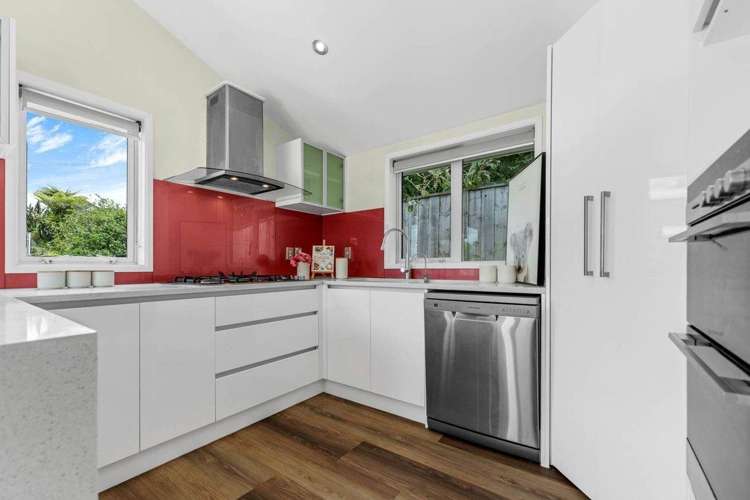 10a Aldersgate Road Hillsborough_11