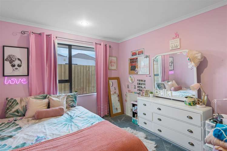 17 John Morel Place Parklands_9