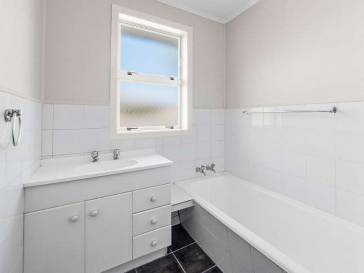 46 Galbraith Street Allenton_16