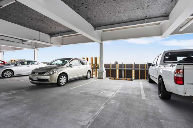 704/20 Mccrae Way New Lynn_10