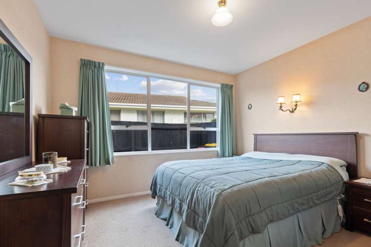 42a Delaware Crescent Russley_6