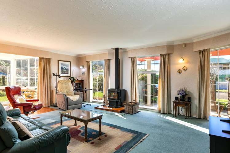 16 Huia Street Waikawa Picton_7