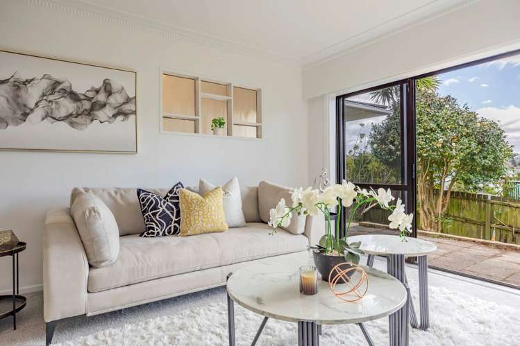 1/221 Wairau Road Totara Vale_11