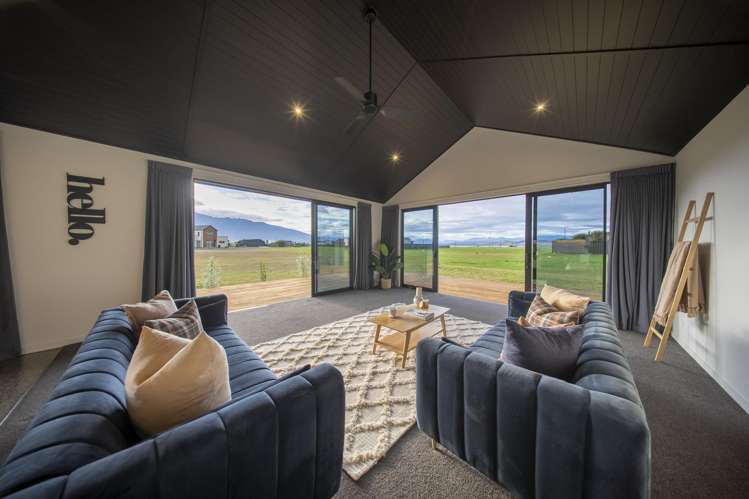 60 Takitimu Avenue Te Anau_7