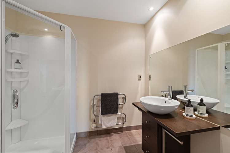 5 Emerald Lane Cashmere_22