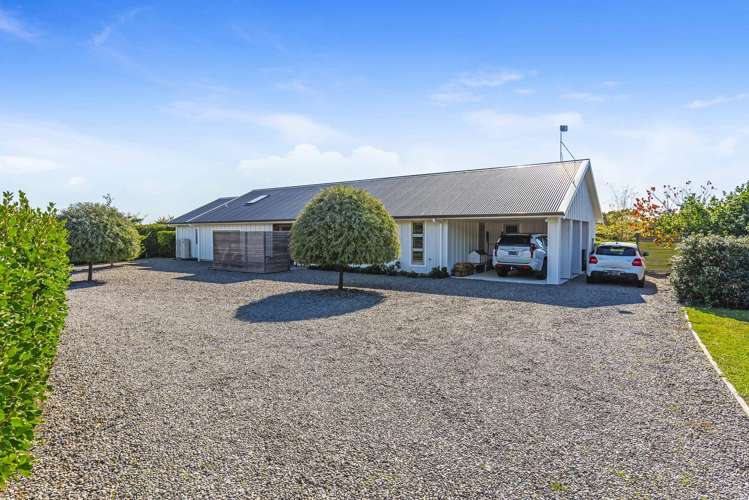 1037 State Highway 1 Te Horo_17