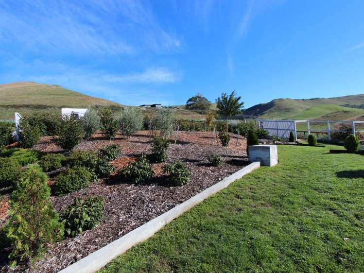 2369 Middle Road Poukawa_21