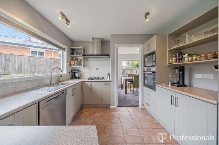 95 Redvers Drive Belmont_8