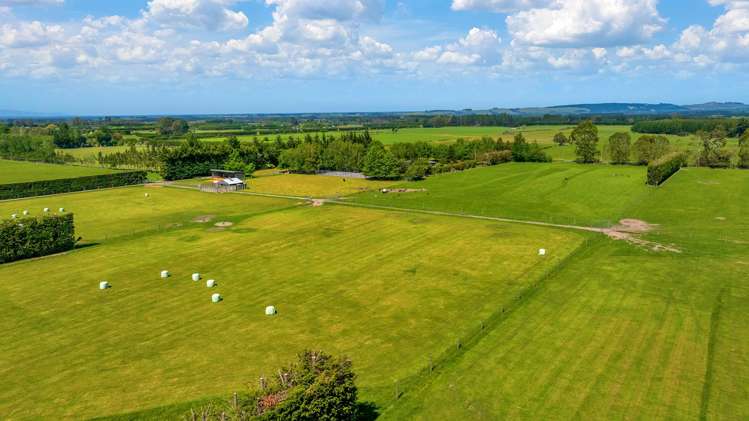 900 Loburn Whiterock Road Loburn_39