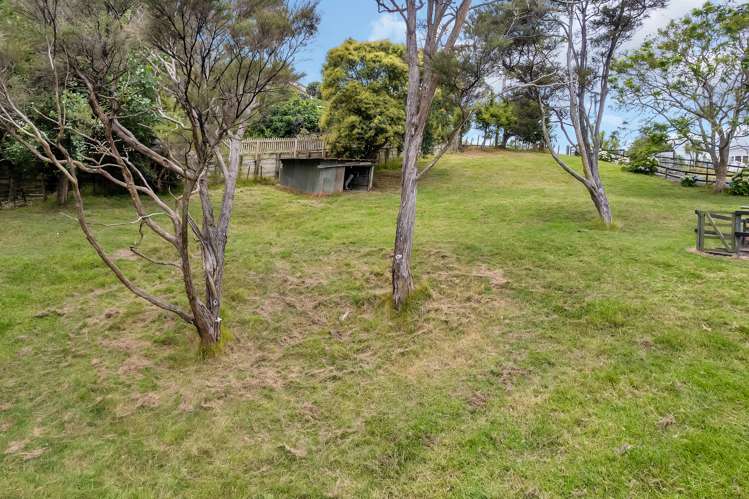 63 Memorial Drive Parahaki_28