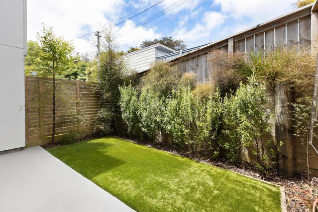 10/50 Friend Street Karori_2