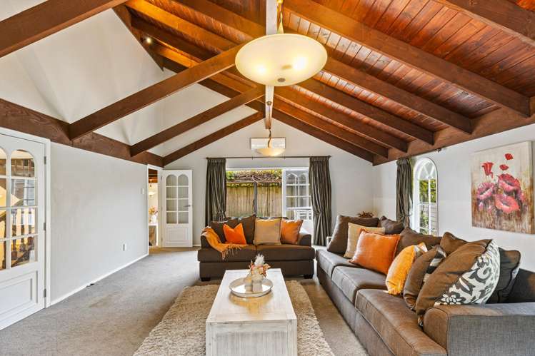 16 Awhiorangi Promenade Swanson_9