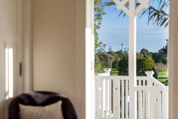 54 Wairoa Road Narrow Neck_3