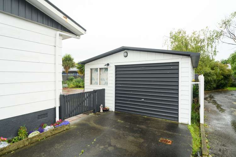 29 Ferndale Place Feilding_20
