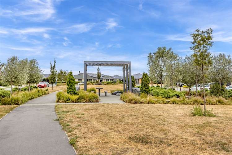 7 Royal Way Rolleston_11