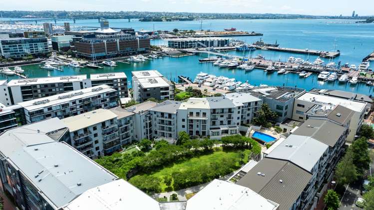 2B/132 Customs Street West_0