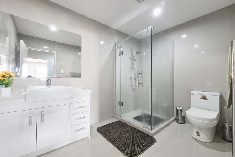 11 Rosewell Crescent Flat Bush_9