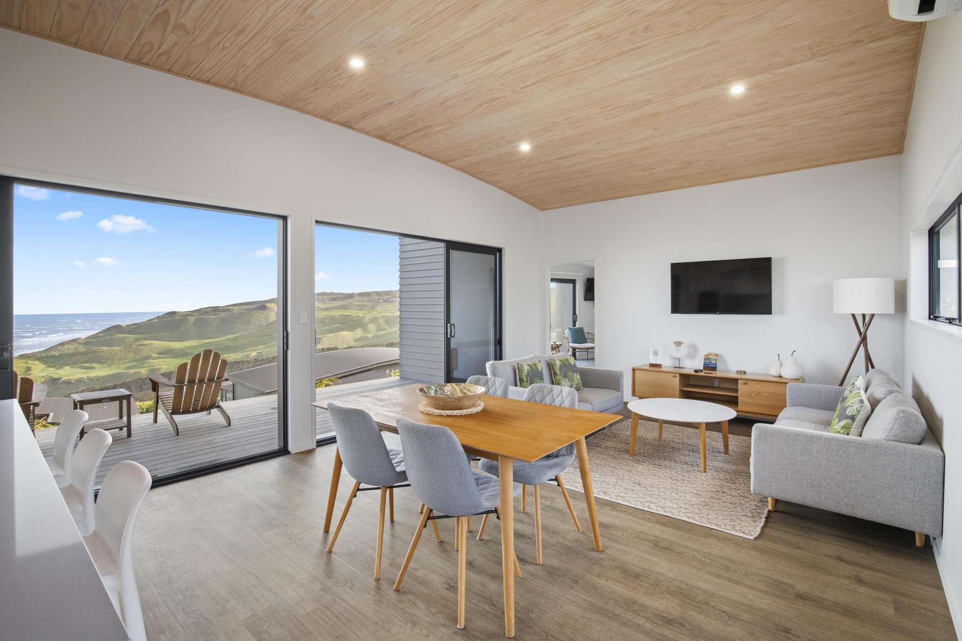 51/685 Karioitahi Road Waiuku_0