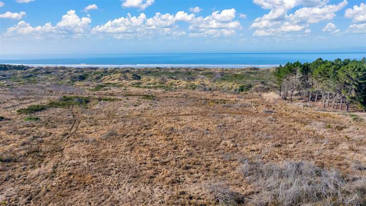 63 Batten Grove The Pines Beach_25