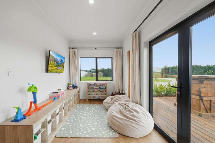 29 Humphries Road Waimumu_11