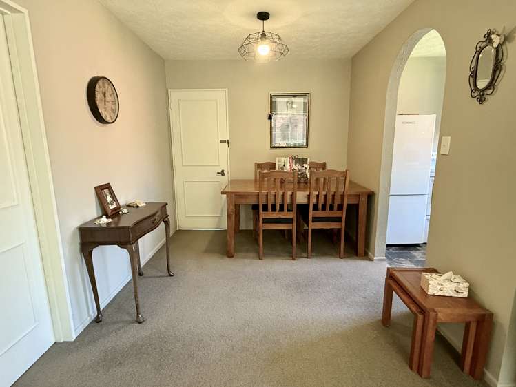 25c Thomson Street Avenal_10